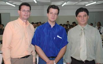 Depoimento de egresso motiva alunos de Direito